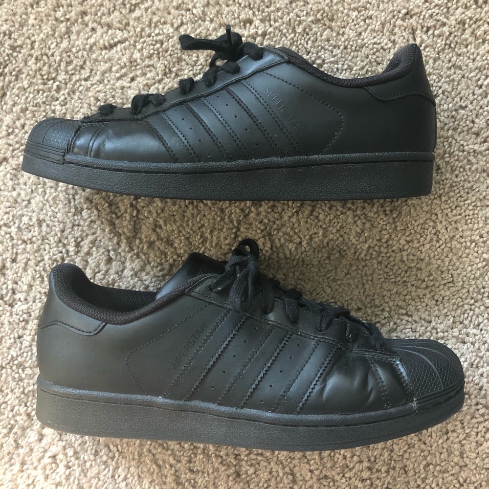 Men’s Adidas Superstar Sneakers
